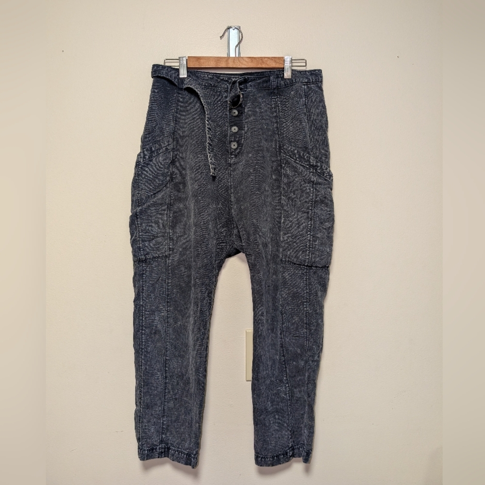 Free People Black Acid-Wash Utility Cargo Pants – Size 4